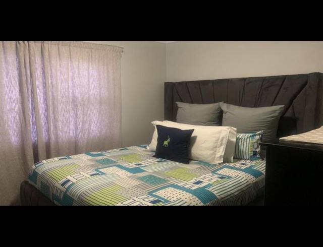 2 BEDROOM HOUSE FOR SALE IN PROTEA GLEN EXT